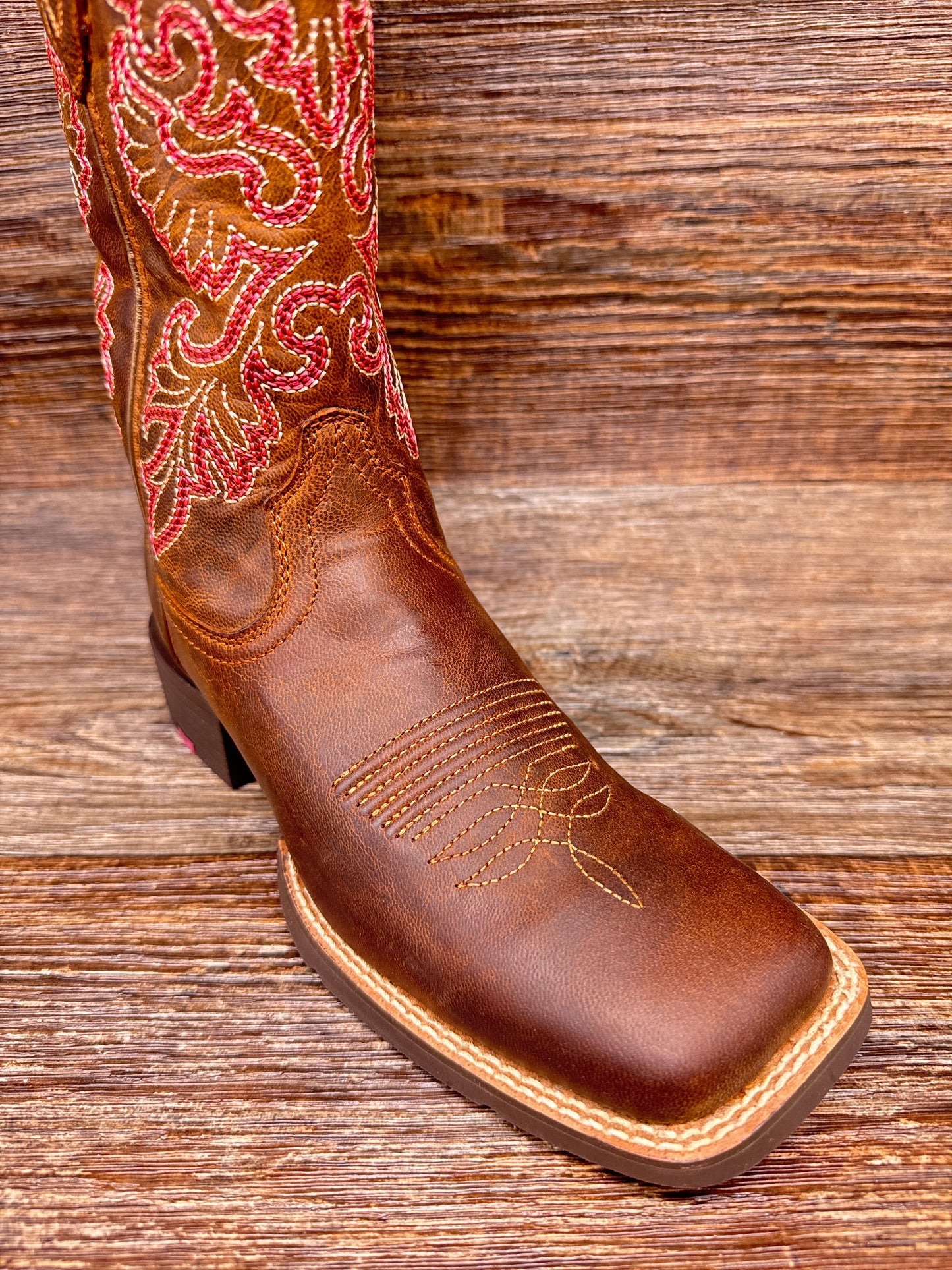 10064078 Women's Round Up Stretch Fit Square Toe Boot by Ariat