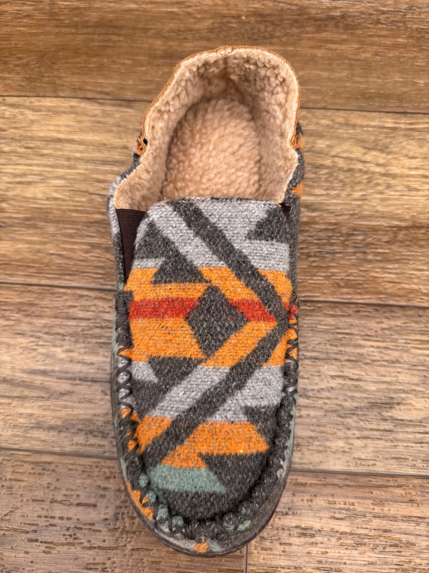 5739897 Men's Charlie Aztec Moccasin Slippers by M&F Western Products