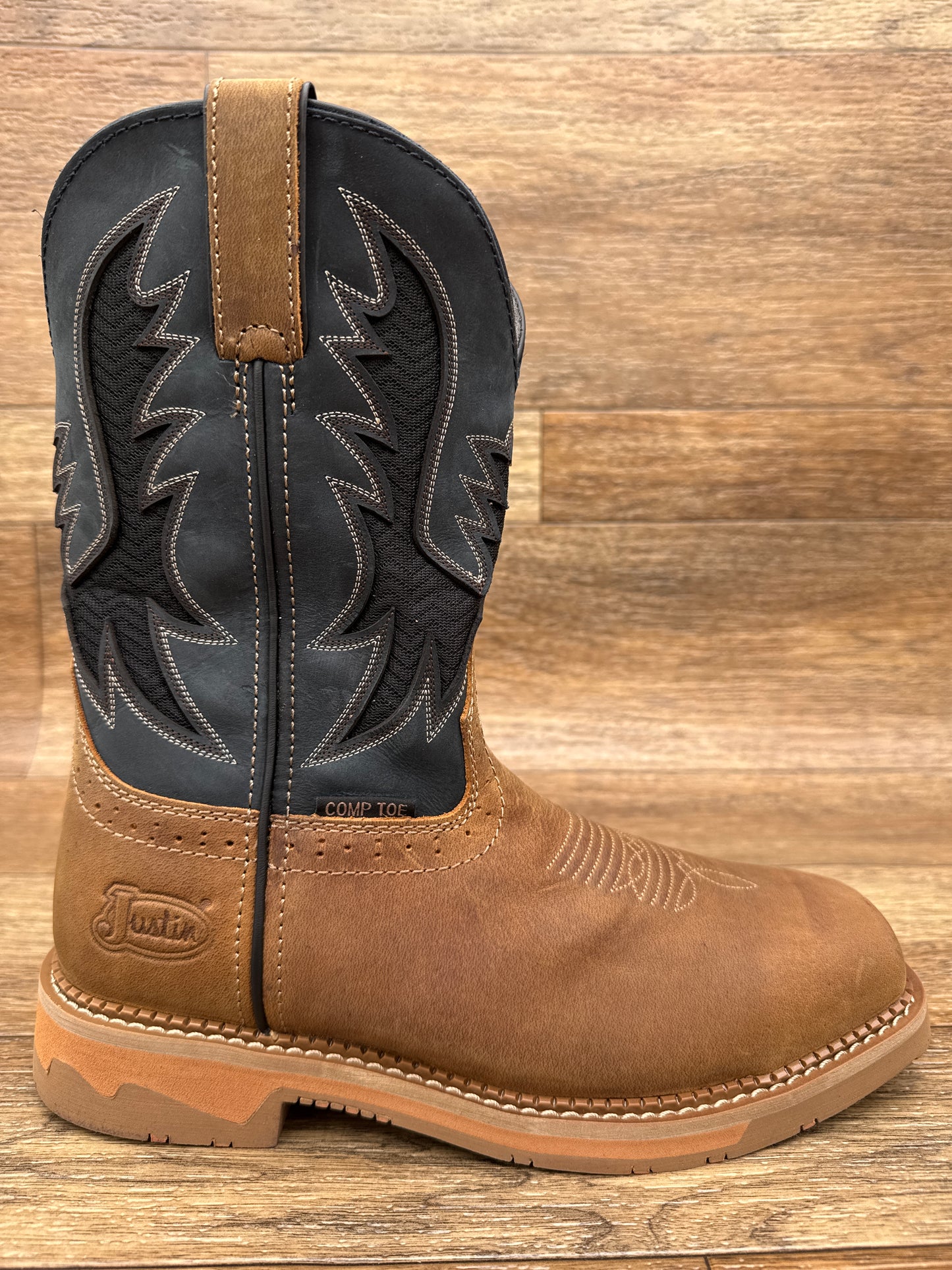 SE4115 Men's Bolt Composite Toe Work Boot by Justin