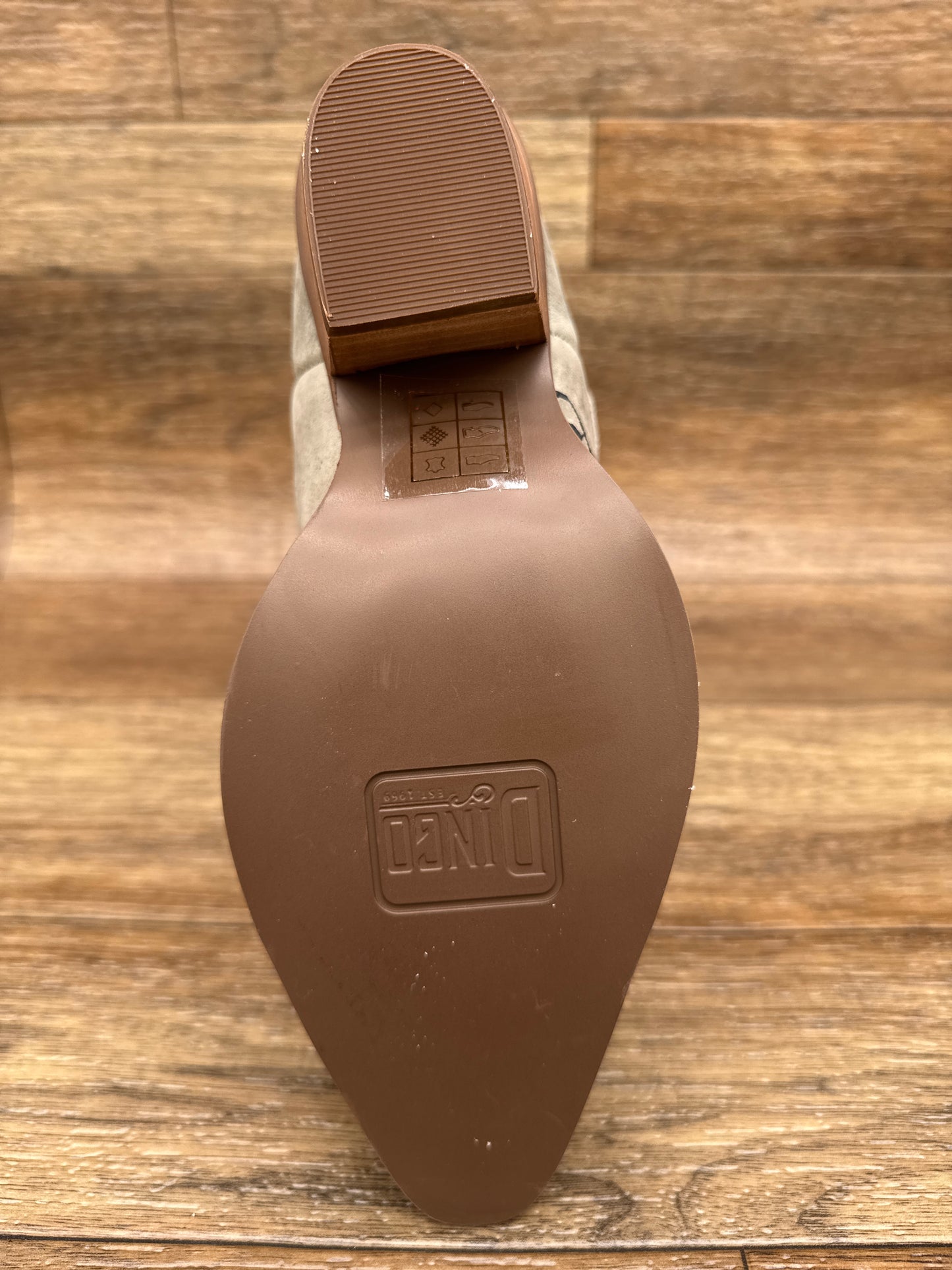 DI2349 Women's Western Swing Leather Boot by Dingo