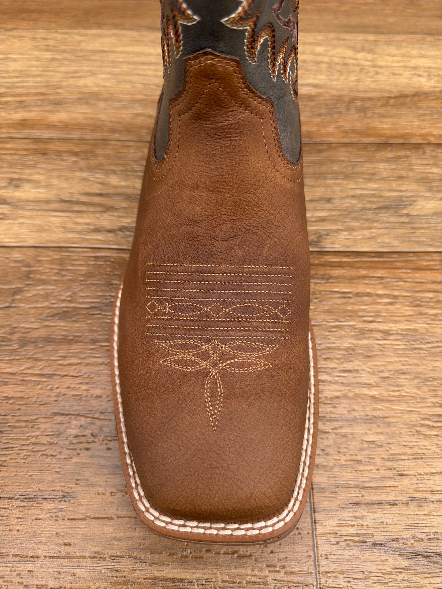 10046830 Men's Lasco Ultra Square Toe Western Boot by Ariat