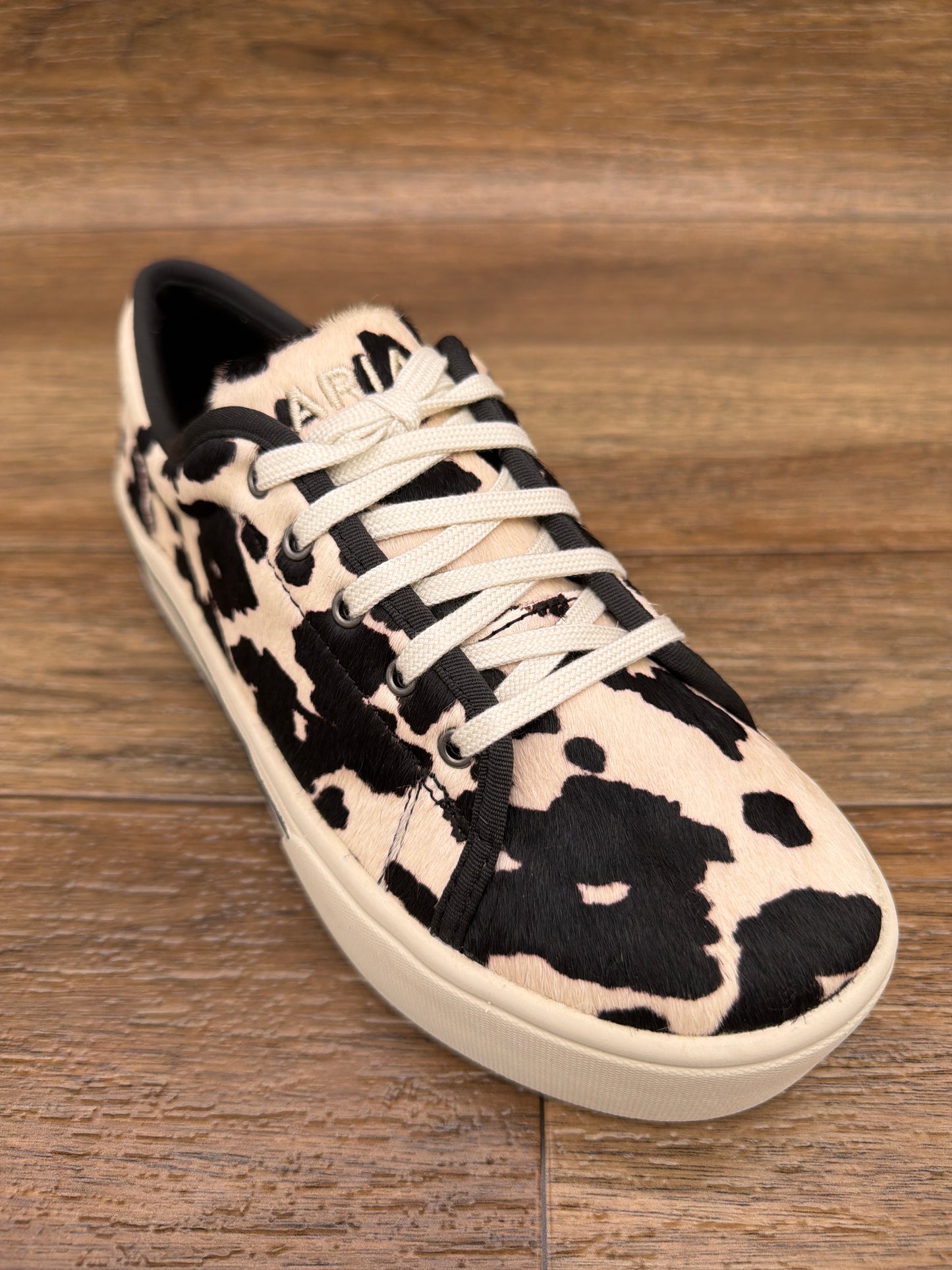 10080404 Women's Skyler Casual Shoe by Ariat