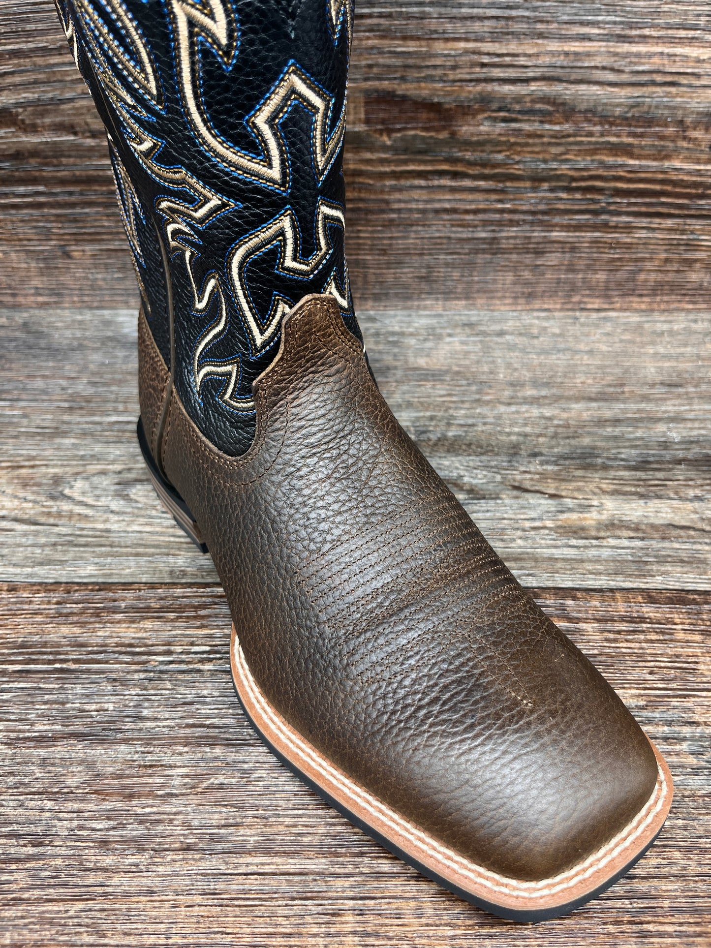 10035963 Men's Everlite Vapor Square Toe Western Boot by Ariat