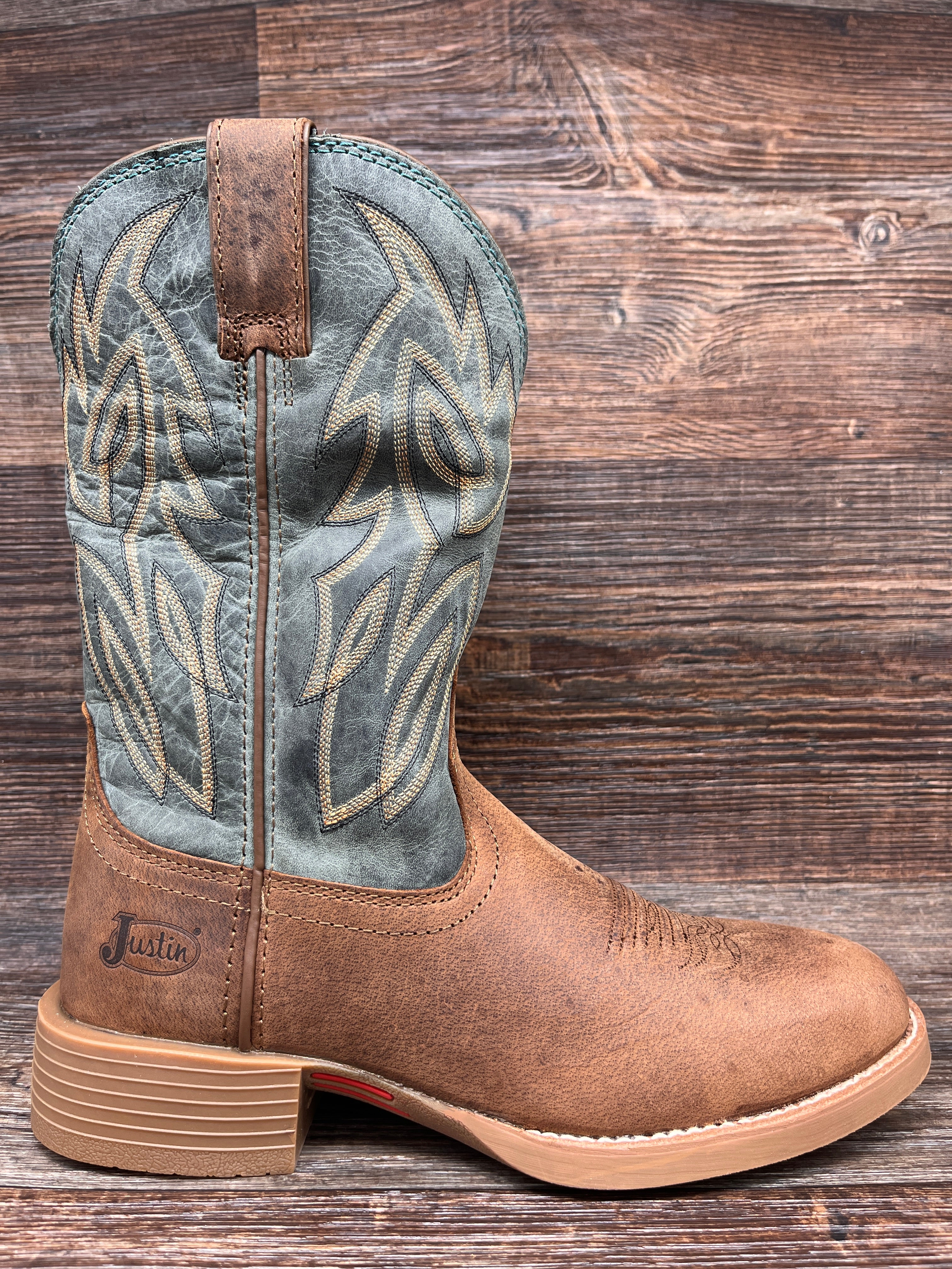 Justin round best sale toe cowboy boots