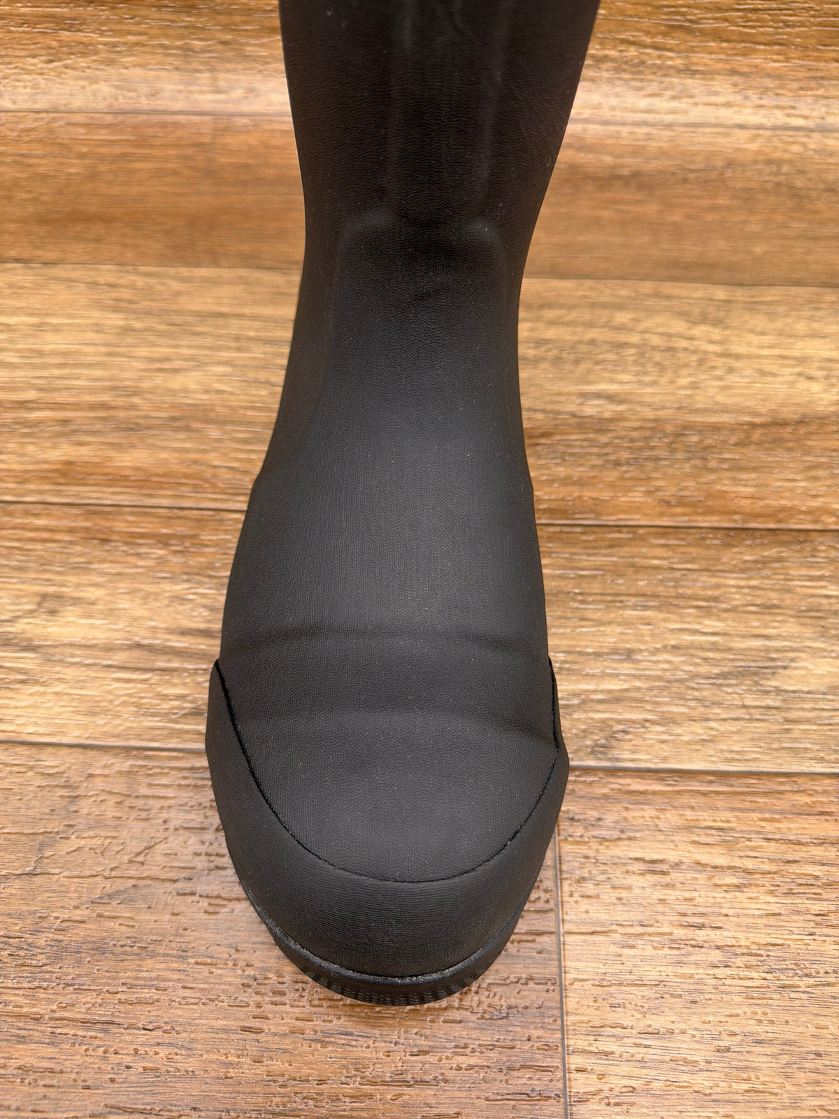 Rocky RKK0531 Backlands 16 inch rubber composite toe work boot, toe detail