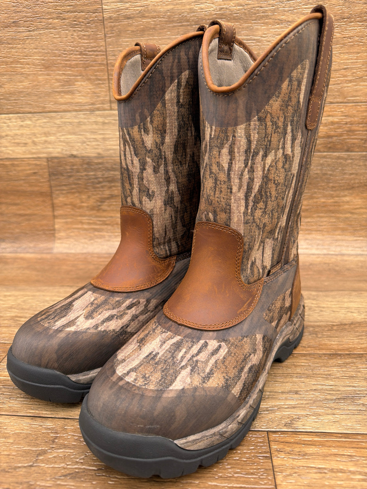 Rocky RKS0738 Big Cypress 11 inch waterproof camo hunting boot, pair front view
