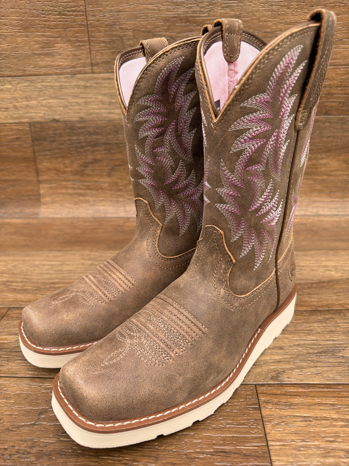 Women's Southlite Narrow Cutter Toe Western Boot by Ariat - pair