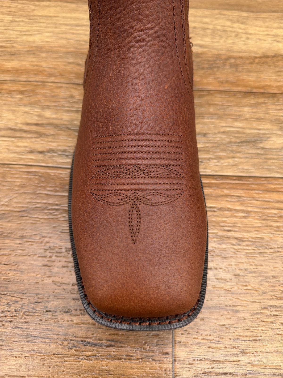 Durango DDB0541 Red Dirt Rebel Mahogany Brown Chelsea work boot toe detail