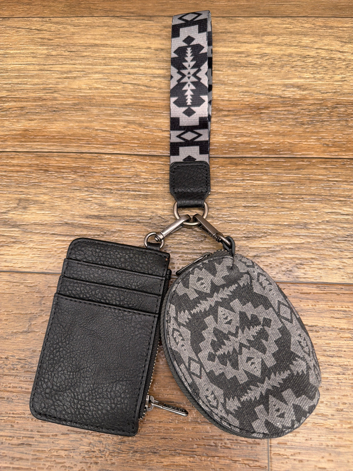 Wrangler black Aztec print card case and coin purse wristlet set by Montana West, full set