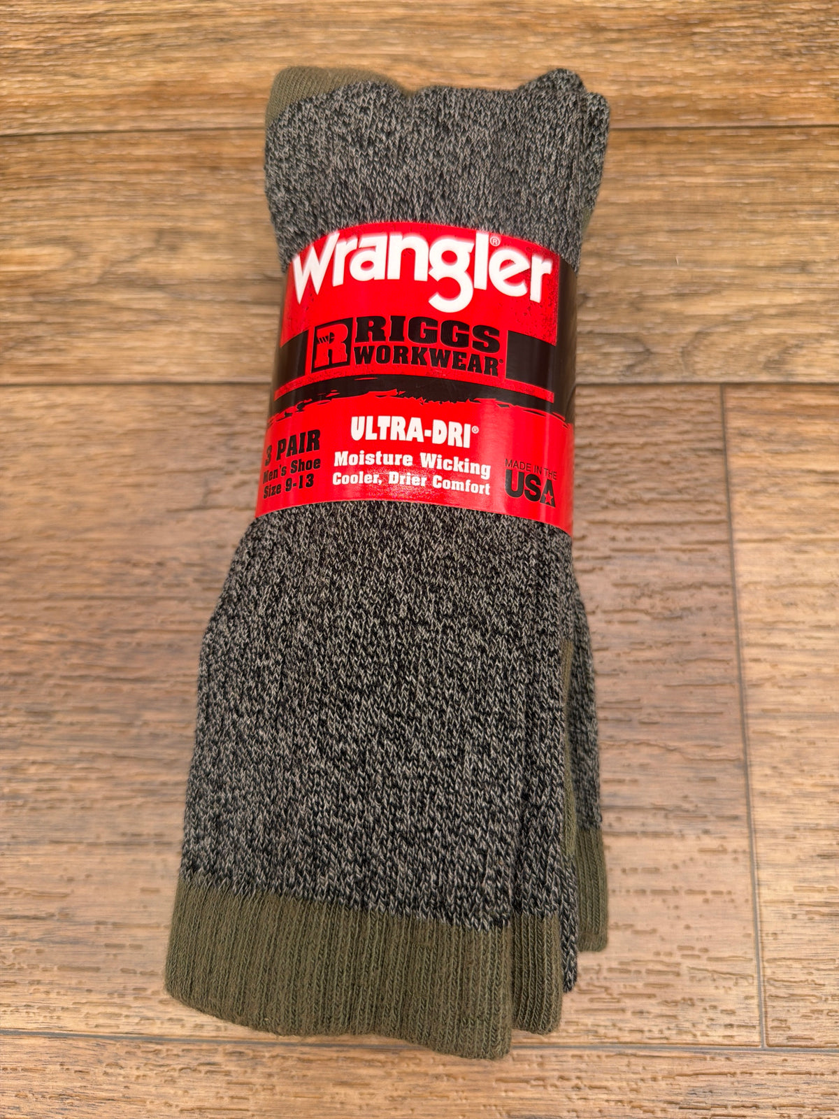 Riggs Workwear Ultra-Dri Socks in Olive by Wrangler