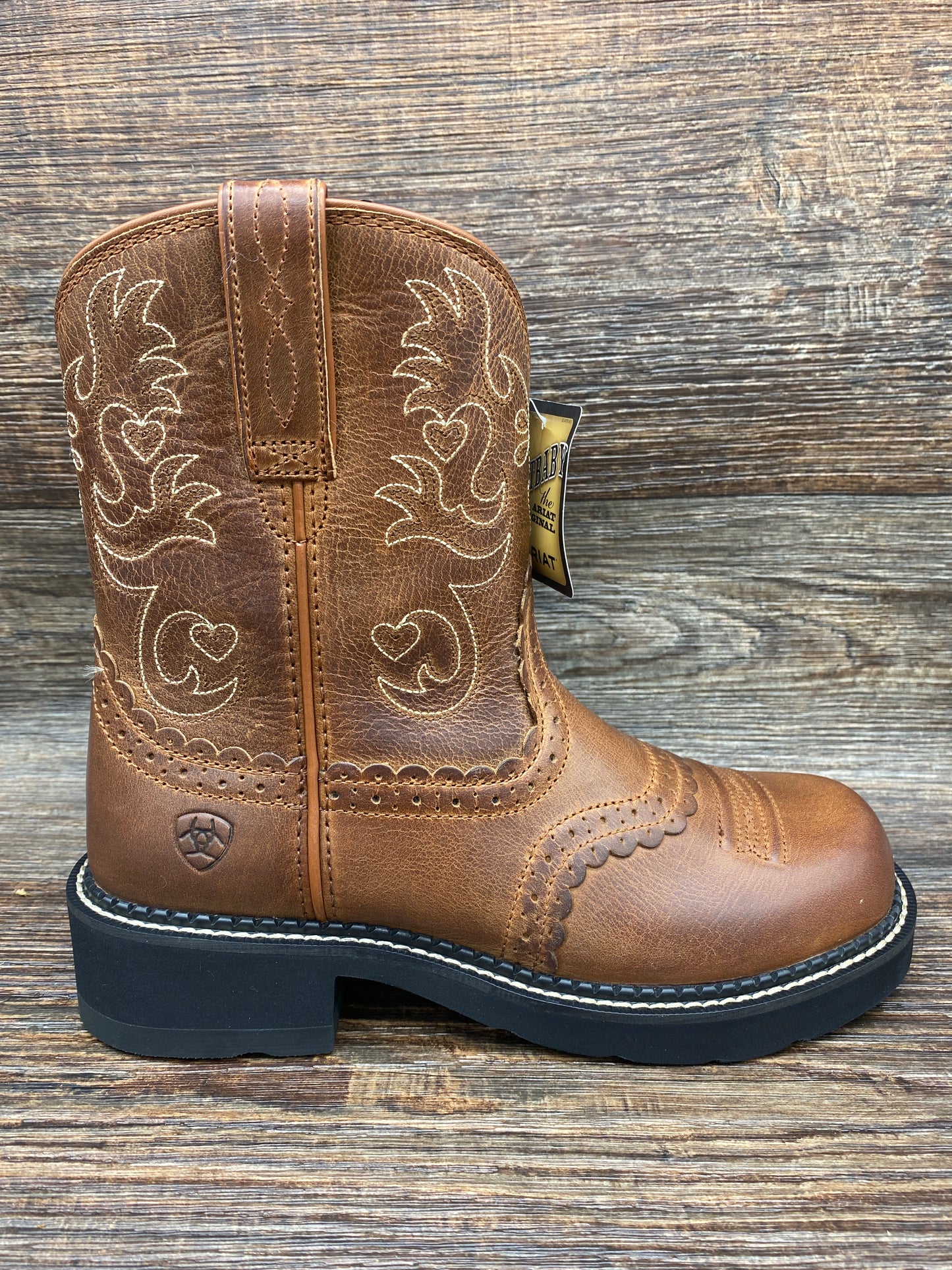 10000860 Women's Fatbaby Saddle Round Toe Western Boot by Ariat