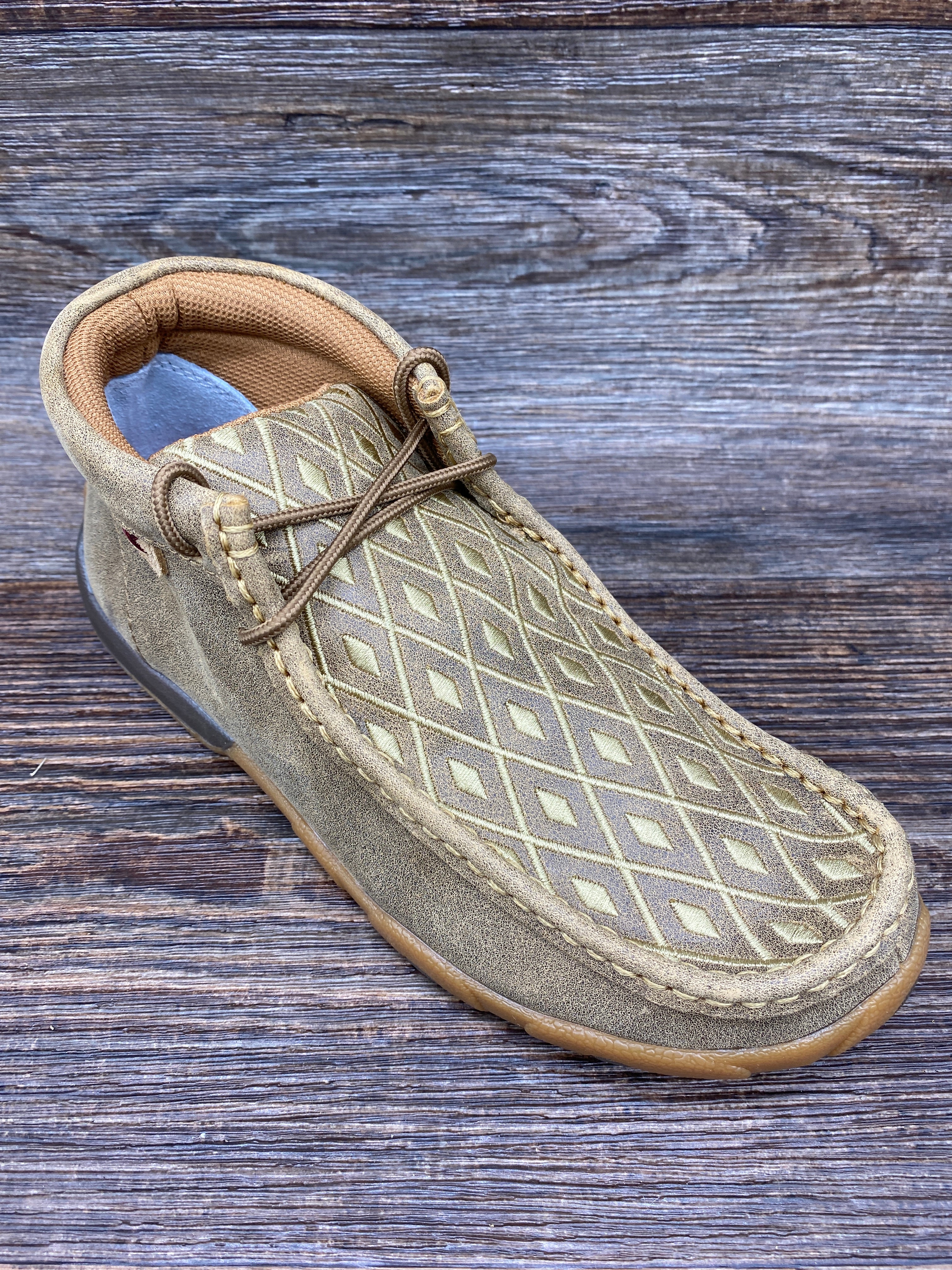 Twisted x women's clearance chukkas