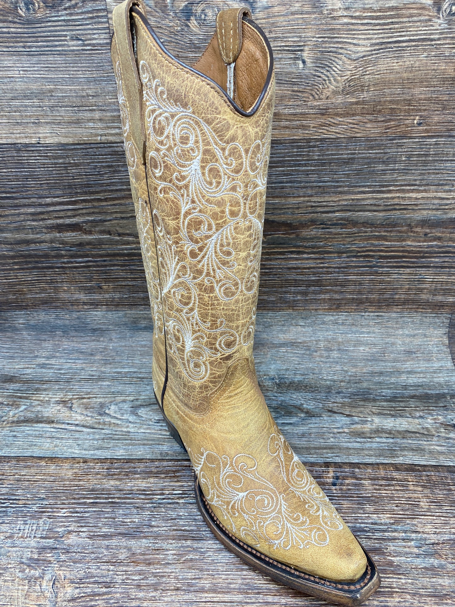 l5418 Women's Circle G Tan Floral Embroidered Snip Toe Western Boot by Corral