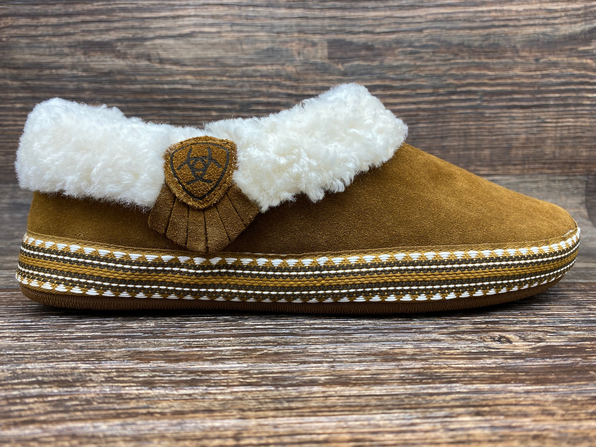 ar2827 Women's Melody Fleece Lined Slipper by Ariat – Rushing Boots