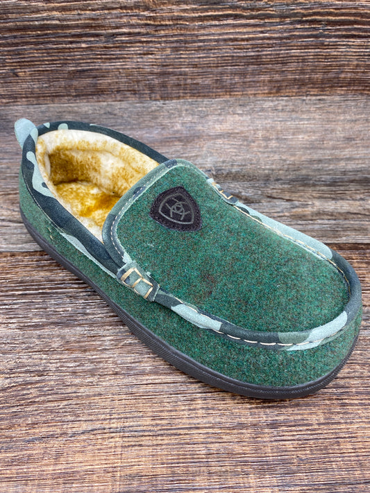 ar2836 Men's Lost Lake Moccasin Slipper by Ariat