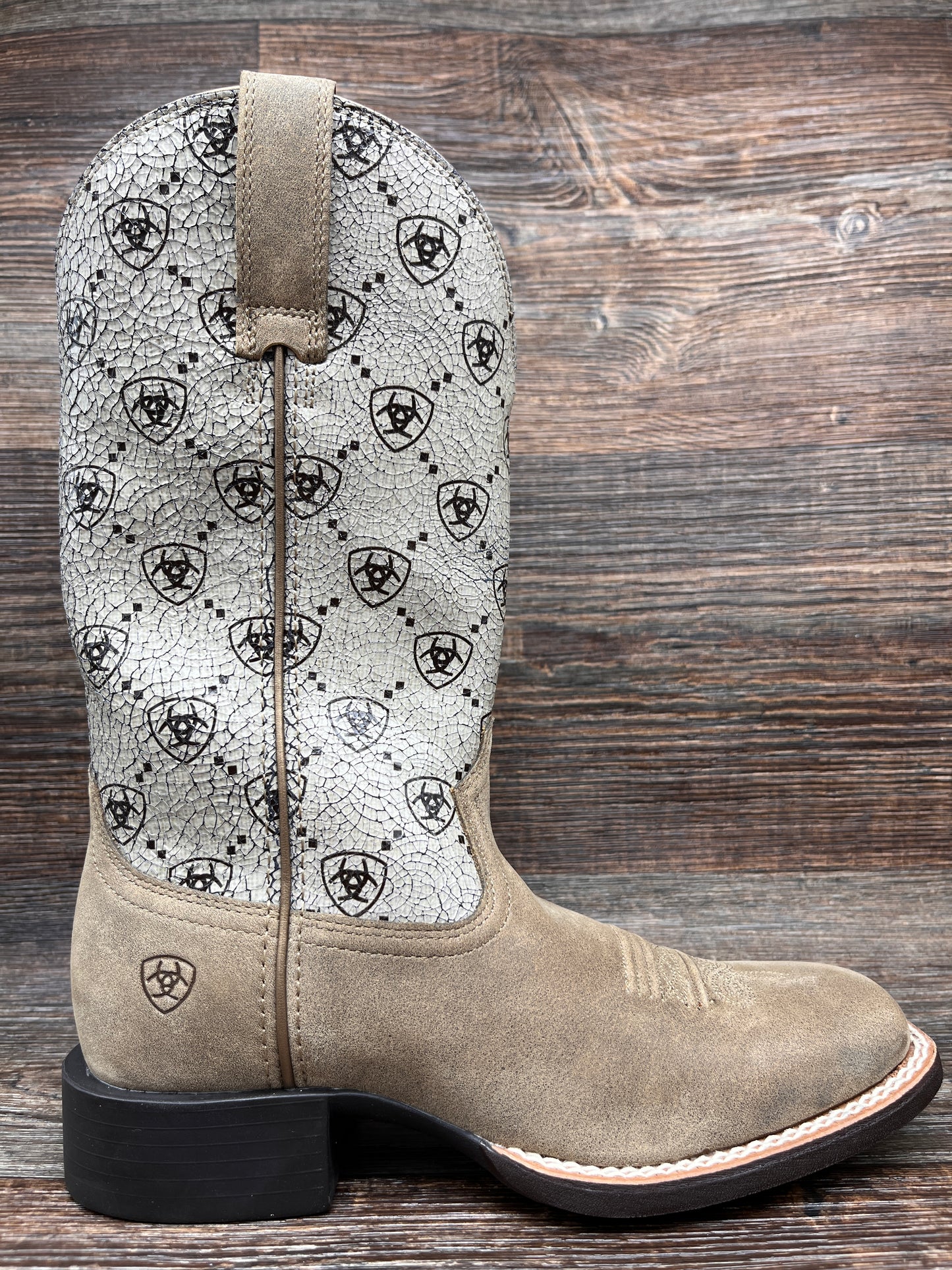 10040362 Women's Round Up Wide Square Toe Western Boot by Ariat