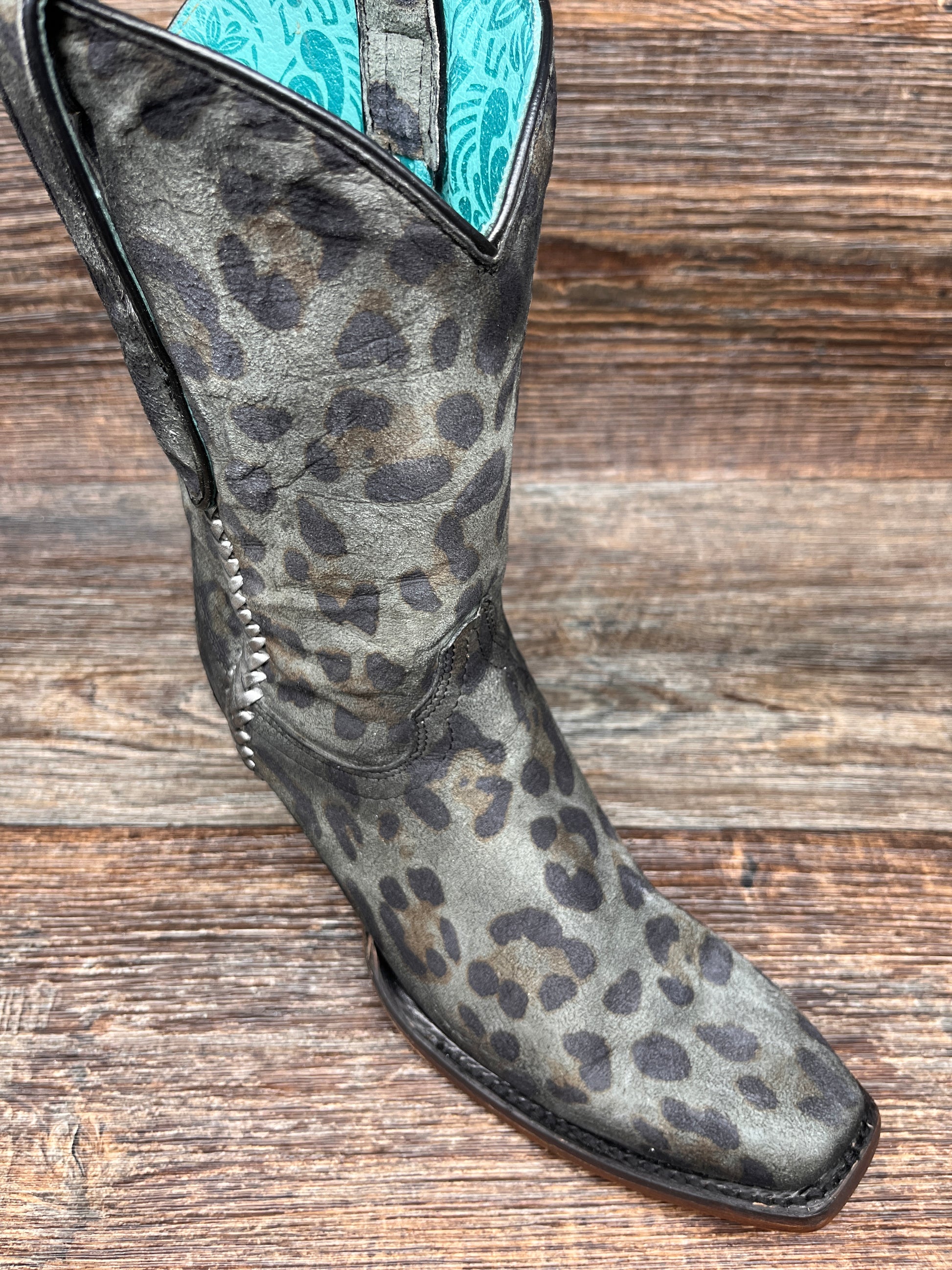 a4246 Women's 10 inch Leopard Print Square Toe Western Boot by