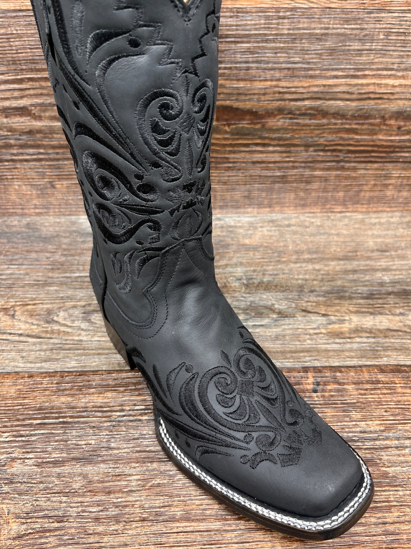 l5464 Women's Circle-G Black Filigree Square Toe Western Boot by Corral