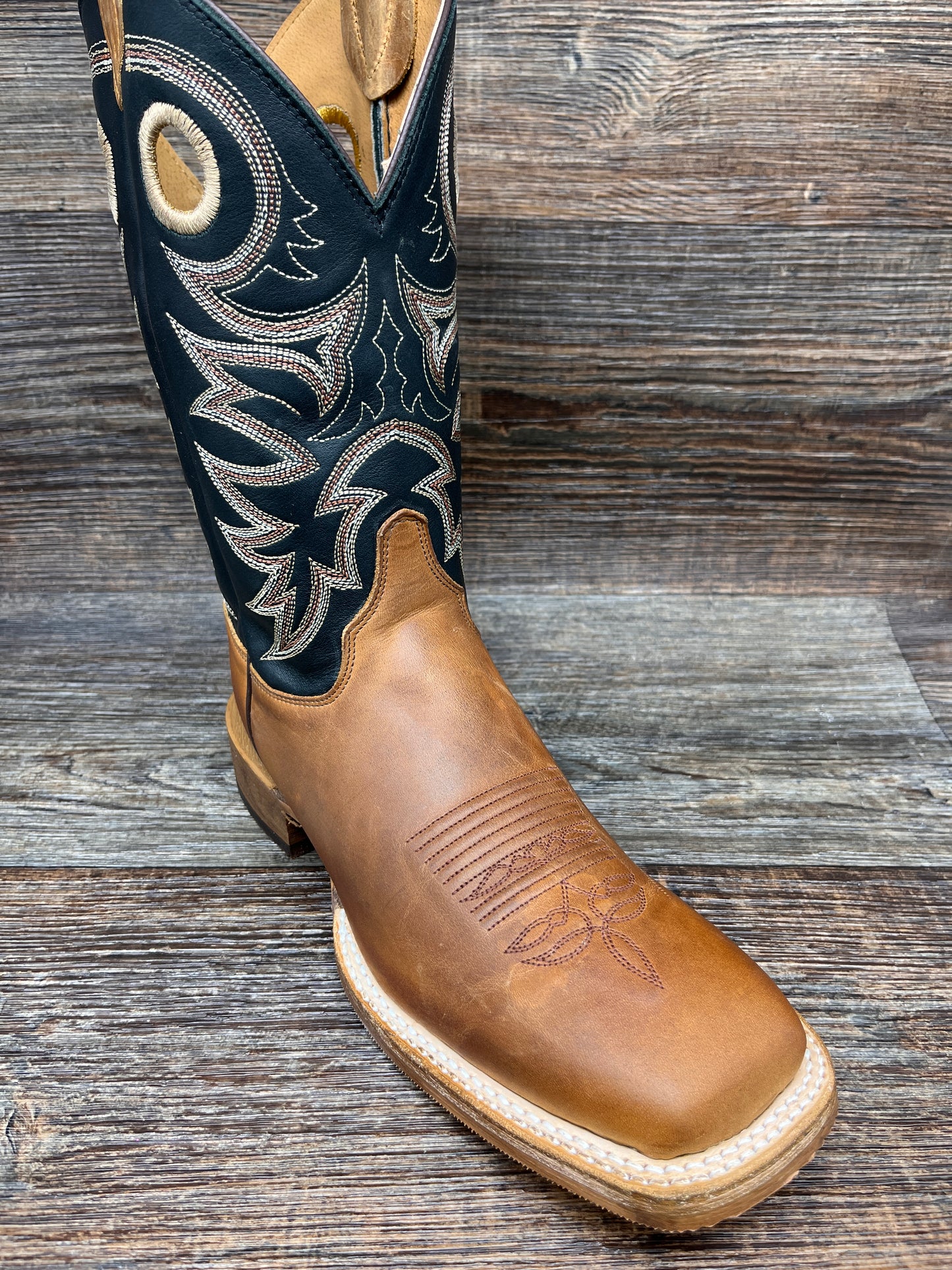 br740 Men's Caddo Square Toe Western Boot by Justin